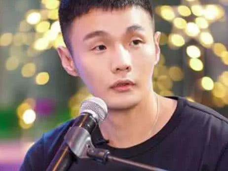 李荣浩最新的歌,李荣浩最新的歌,与自然的亲密接触,一次远离尘嚣的心灵之旅