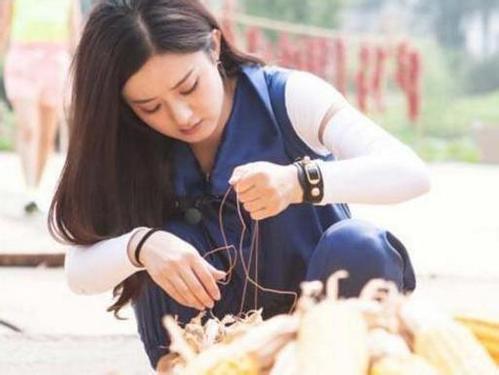 靳少宠妻上天最新章节,靳少宠妻上天最新章节,都市爱情的独特演绎