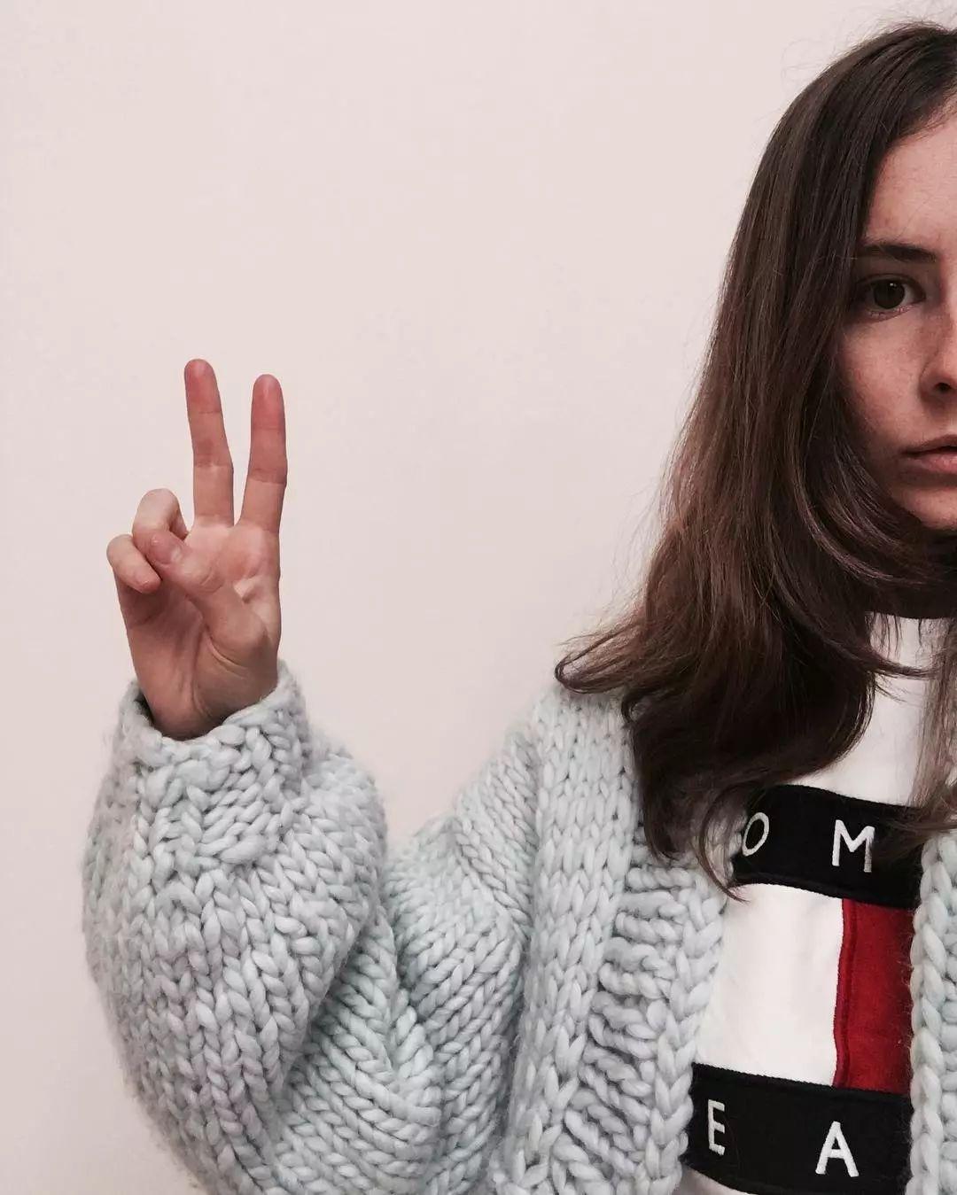 最新毛衣编织款式,从针线间绽放的自信与成就