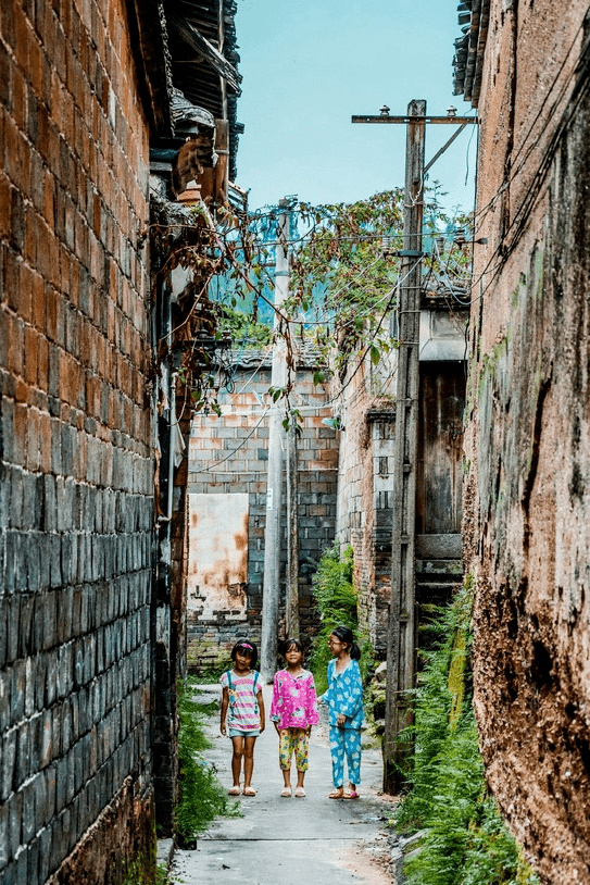 最新QQ名带你探秘小巷中的独特风味——记一家隐藏在小巷中的特色小店
