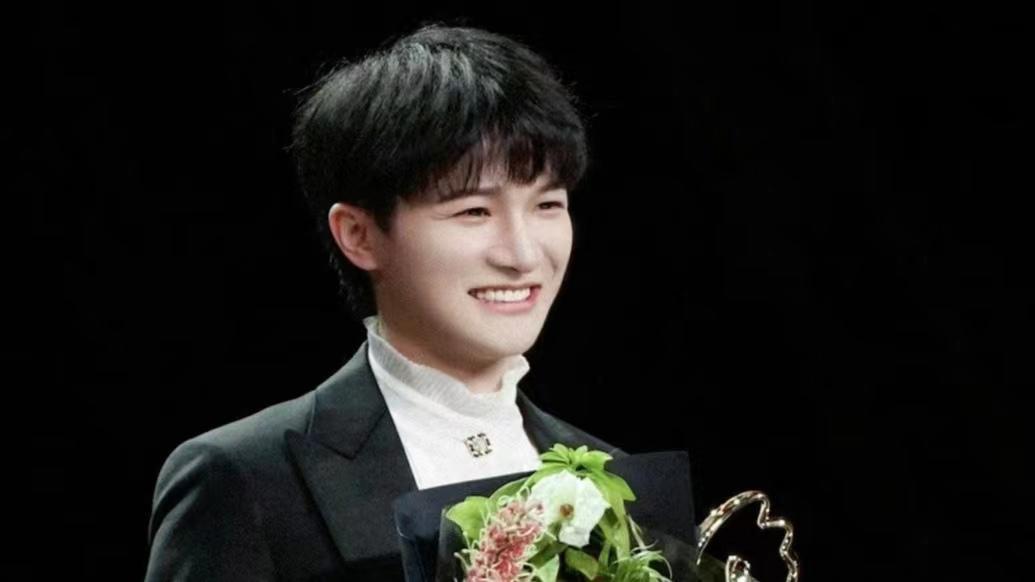 胡夏最新图片,星光璀璨,时代印记