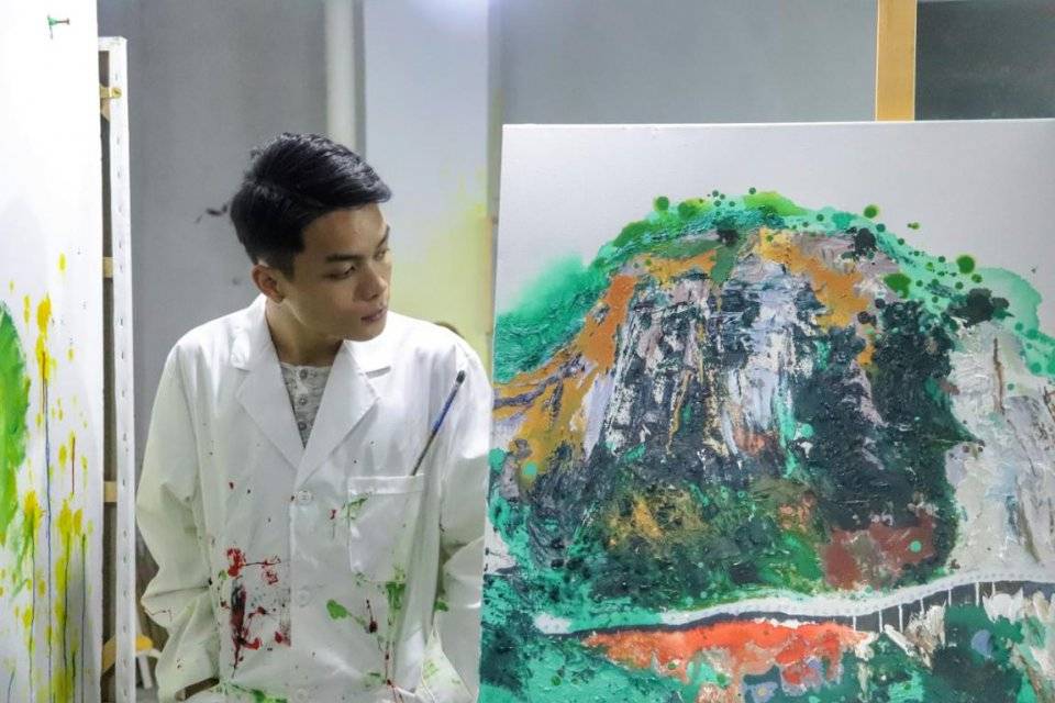 凌云登最新作品,深度探究其创作理念与个人立场