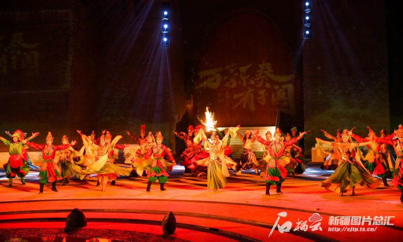 最新地下歌舞表演,一场自然美景的心灵之旅