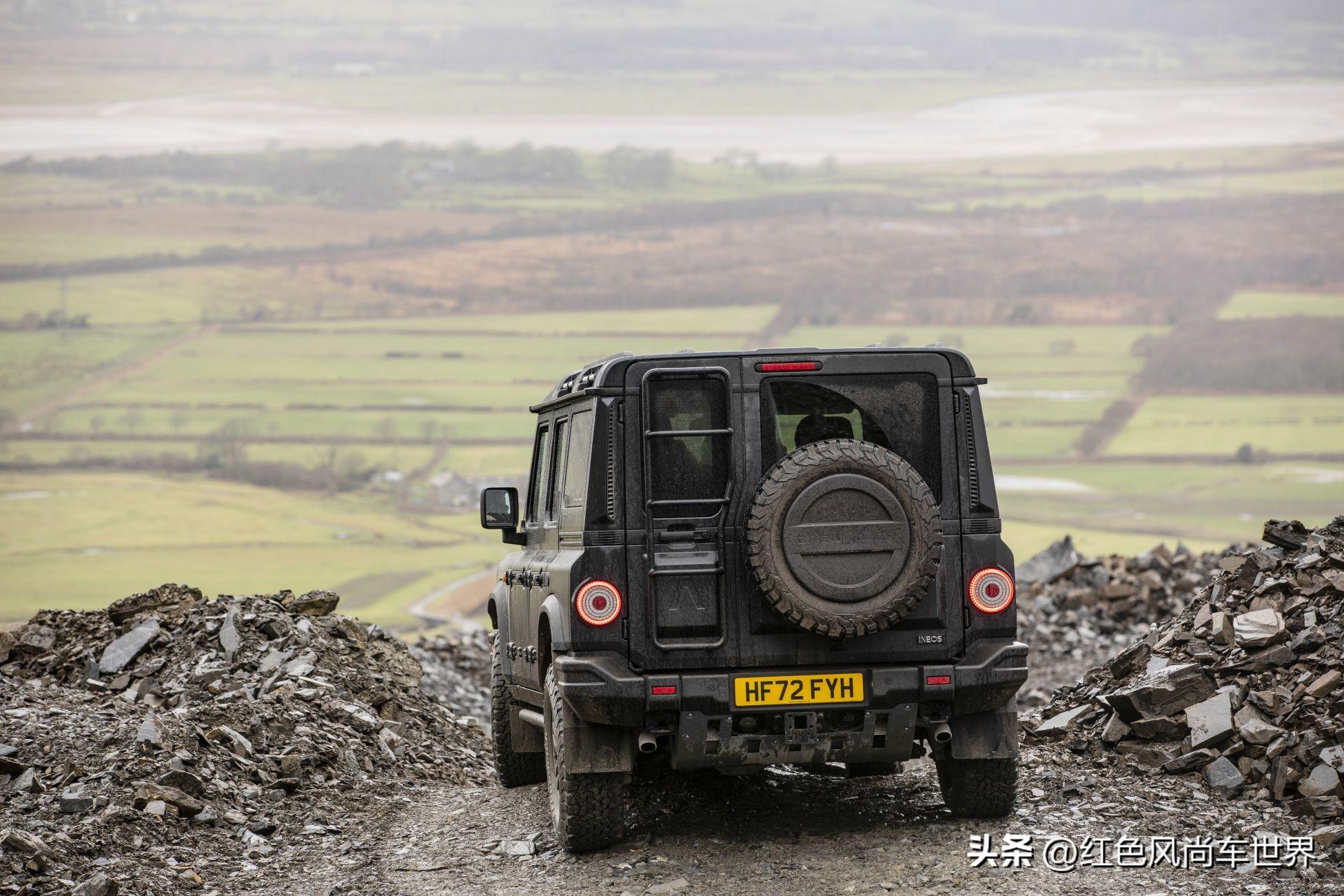 2024天天彩正版资料大全,实地评估解析说明_社交版51.795