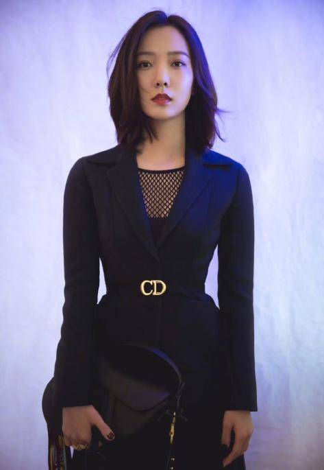 王珞丹最新照片,时尚潮流与个人魅力的展现
