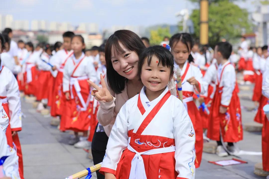 2024最新美女图片——变化之美,学习之魅力