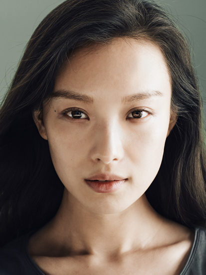 郑秀晶图片最新,变化、学习与自信的力量