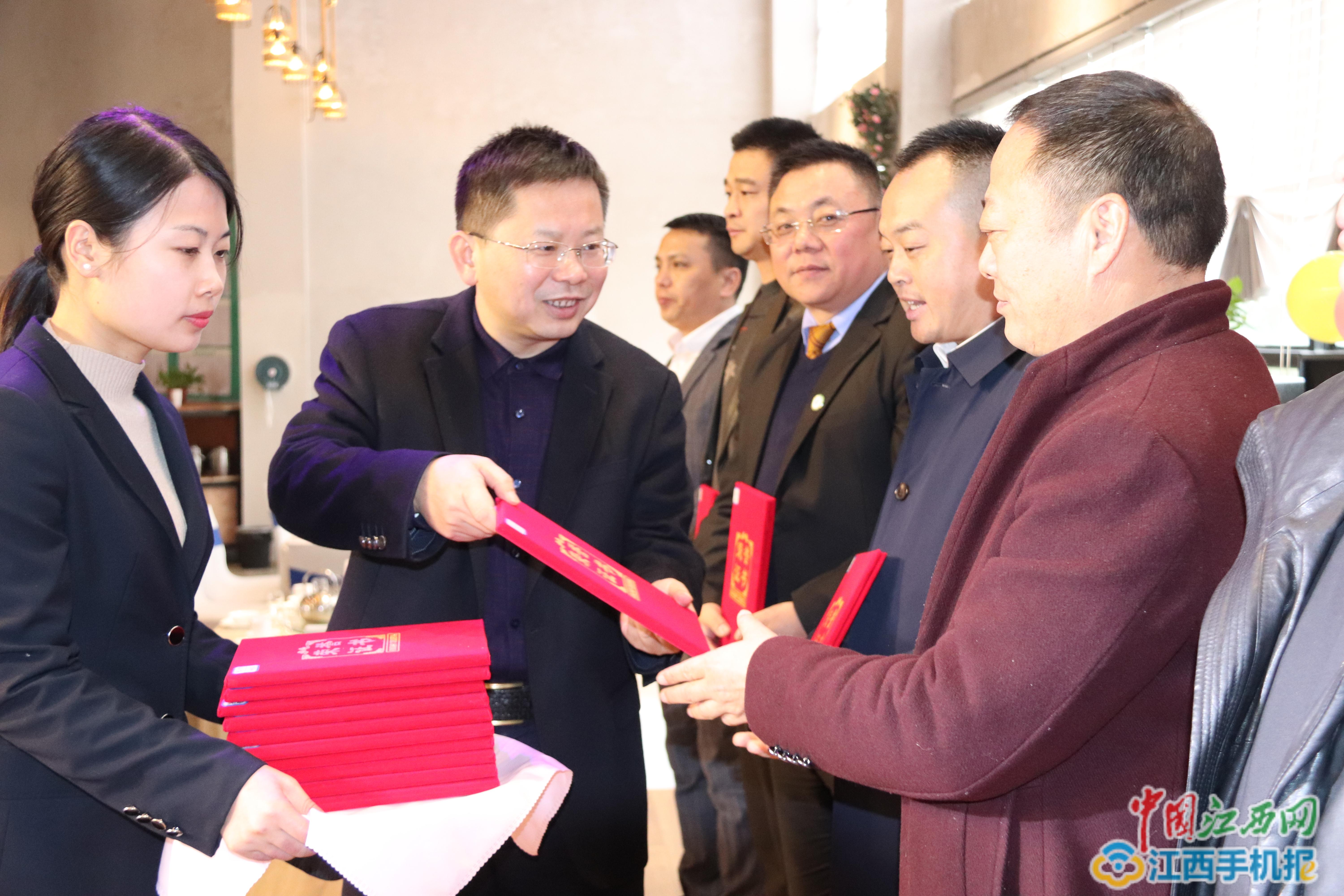 萍乡市朱信萍最新消息