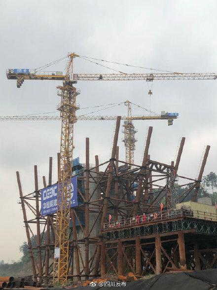 泸州长江六桥最新进展与一段温馨的桥梁故事