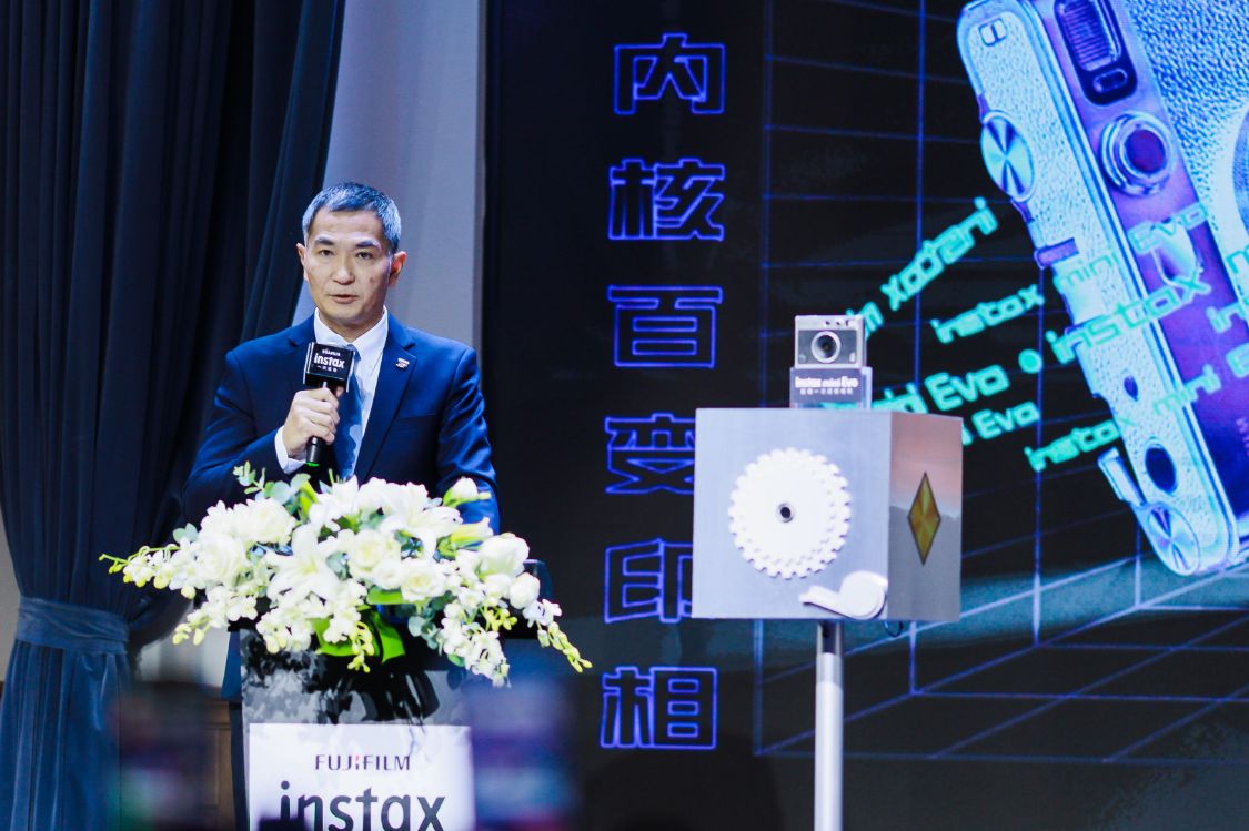 反串最新章节,高科技产品的革新之旅