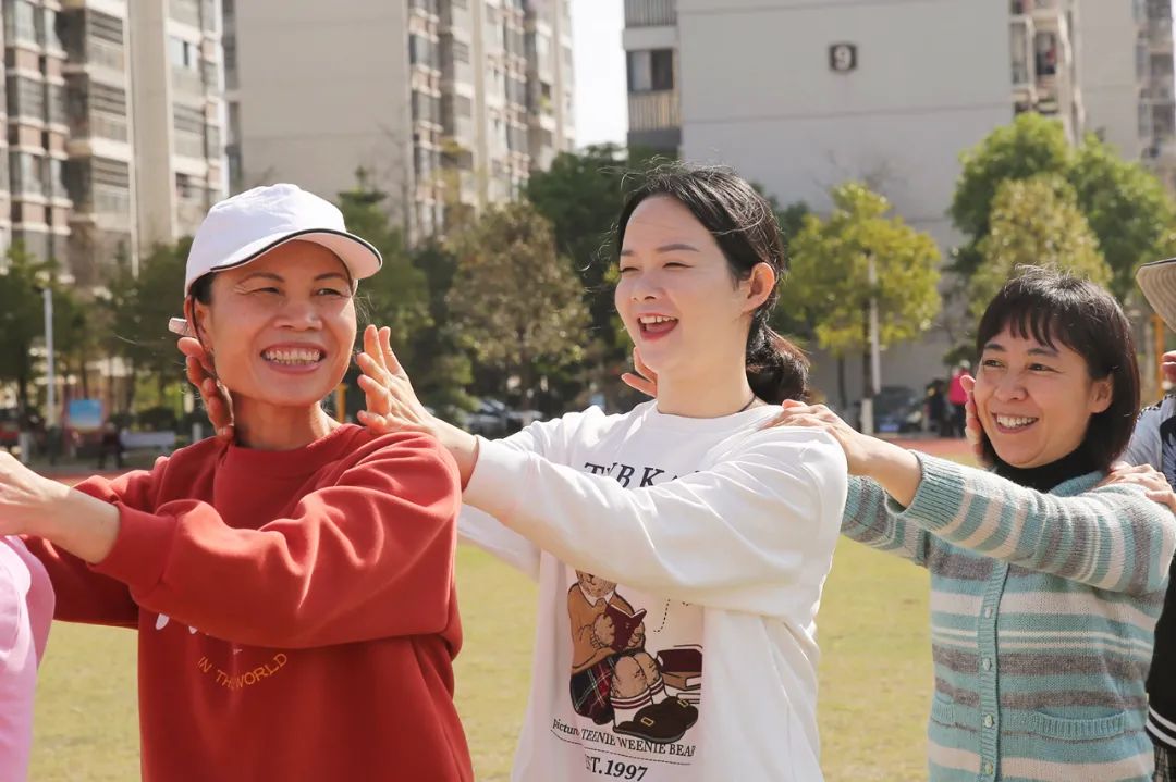 新时代风采,温馨日常的欢乐篇章