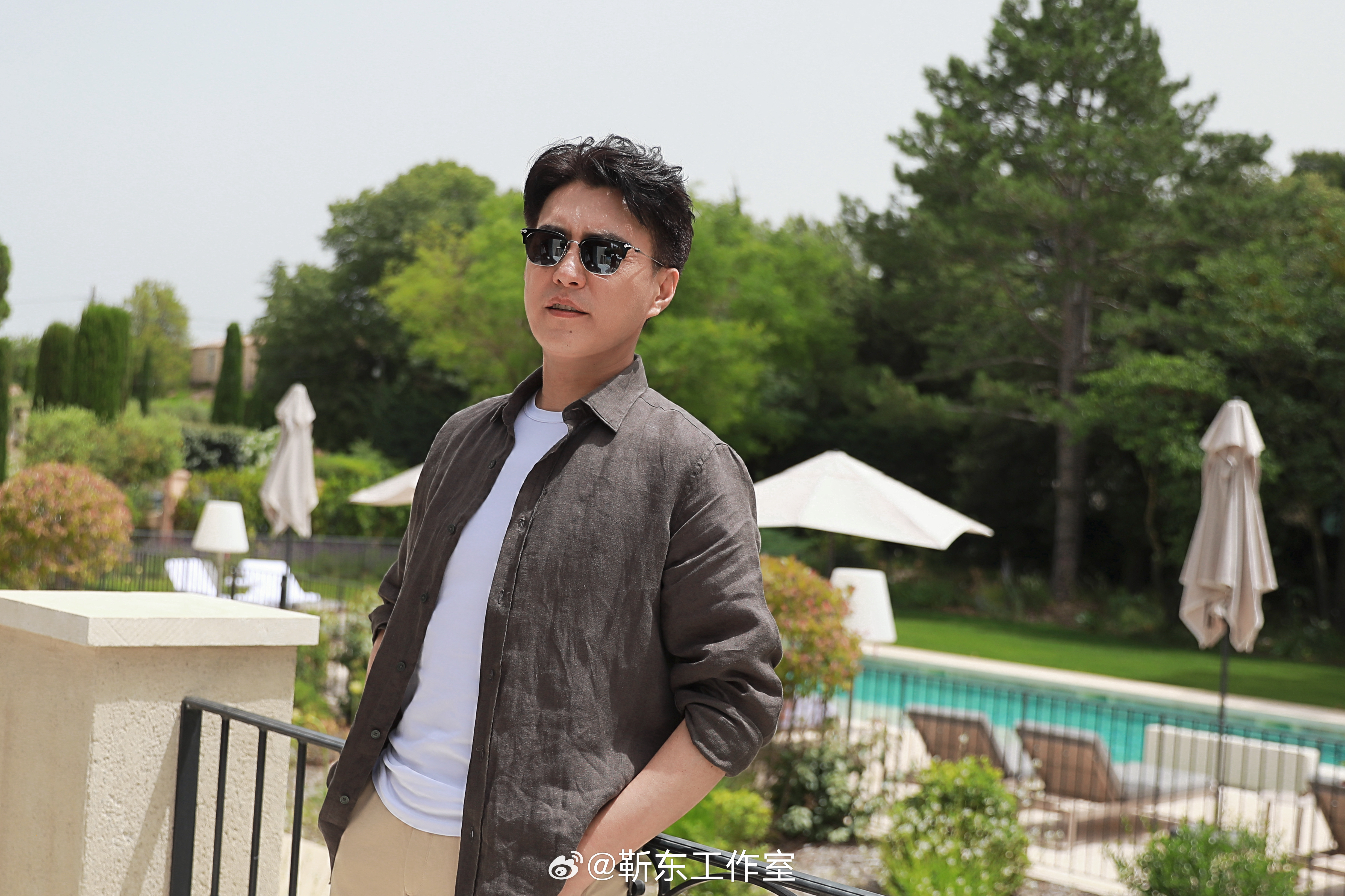 靳东最新动态,探索自然美景的旅行,寻找内心的平和与宁静