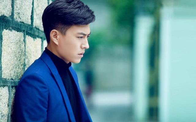 靳东最新动态,探索自然美景的旅行,寻找内心的平和与宁静