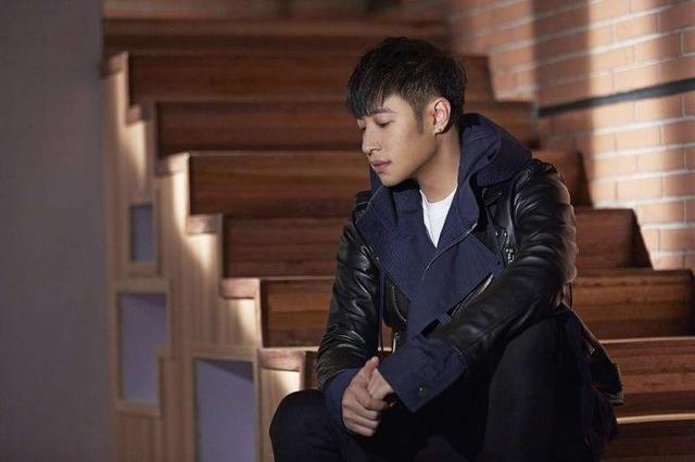 柳云龙的日常趣事与暖心瞬间,最新资讯传递爱与陪伴