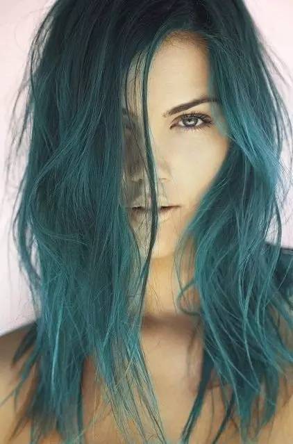 最新潮流发型集——科技重塑发型魅力,展现未来风尚