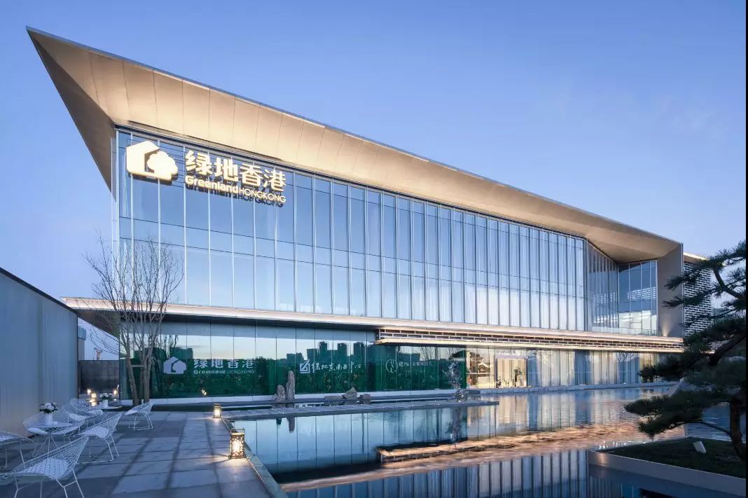 现代门楼设计,学习变化,自信成就未来