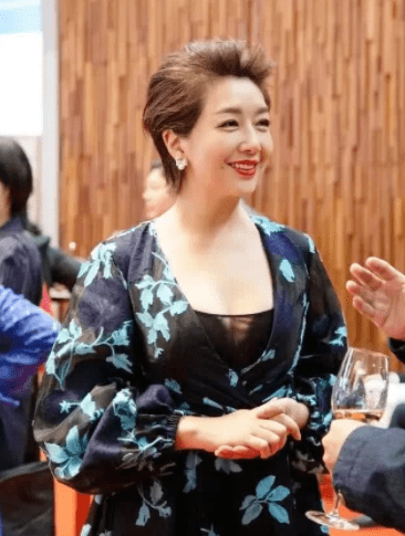 江珊,荧屏上的璀璨之星