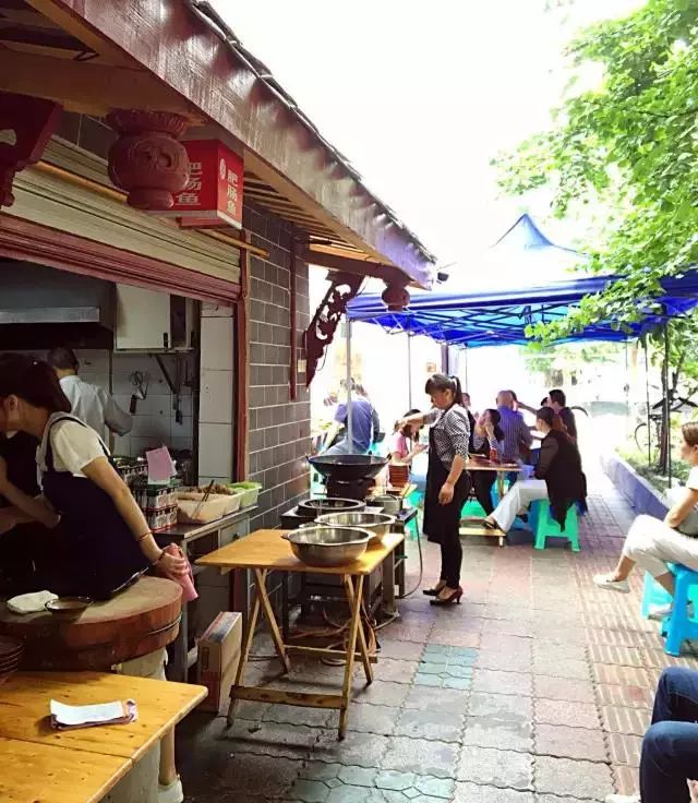 内蒙古最新疫情下的隐秘小巷魅力,一家特色小店的独特故事