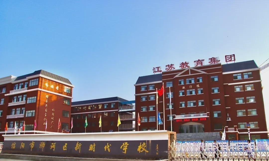 楚长风新作品,科技之巅,生活之翼