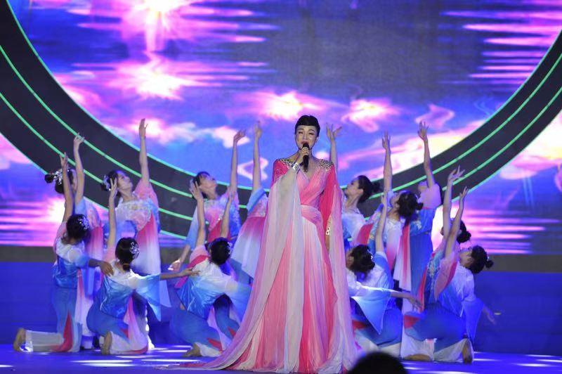 盛大最新手游大作,日常趣事与情感纽带