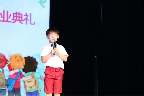 开心勿语演员表,自信、成长与幽默的力量