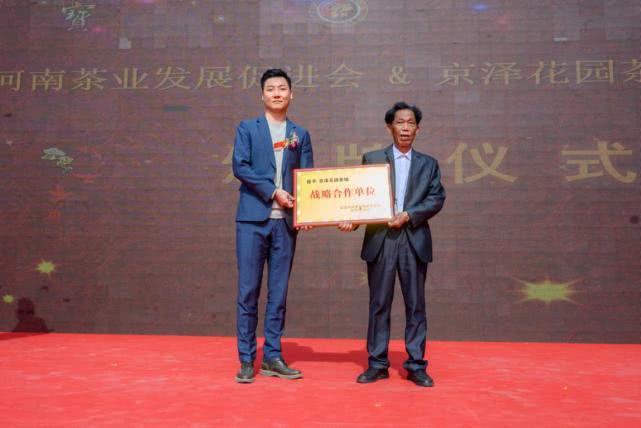 最新QQ签名精选,爱的纽带与温馨的日常