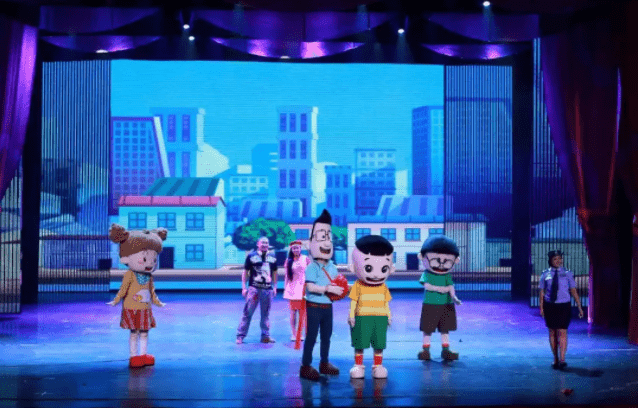 演员王歌的日常,友情、家庭与舞台上的温暖时光