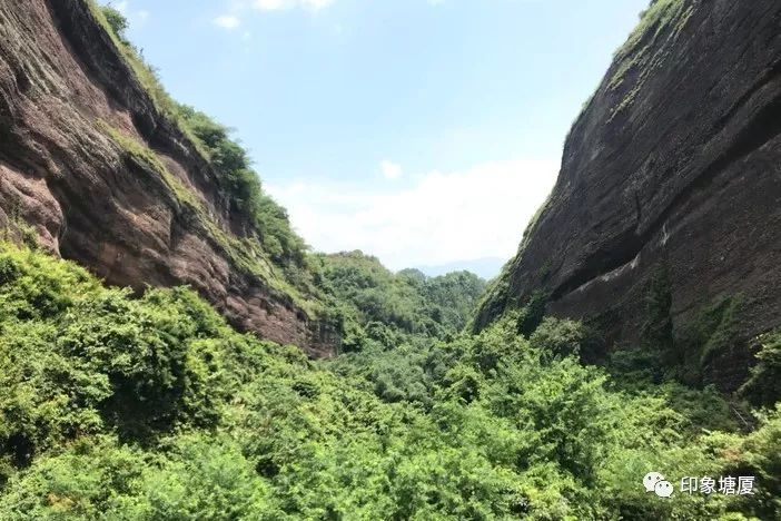 重庆公务车拍卖最新动态,探索自然美景的旅行,启程吧!