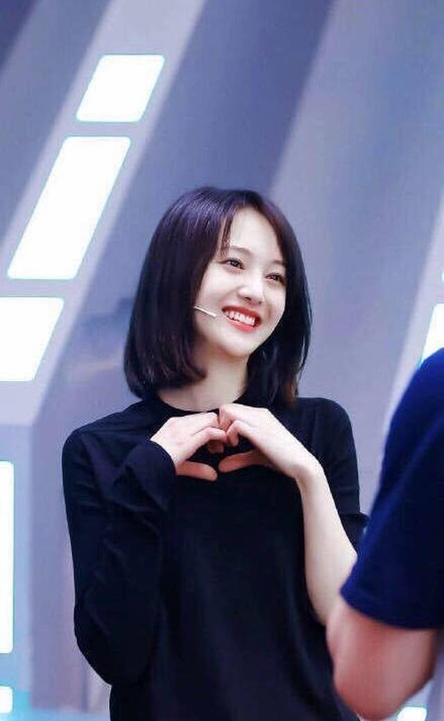 朴信惠最新综艺亮相,日常温馨趣事与朋友间的情感纽带