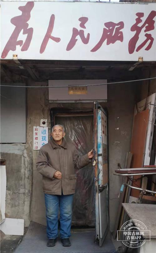 政治揭露最新,小巷深处的政治特色小店