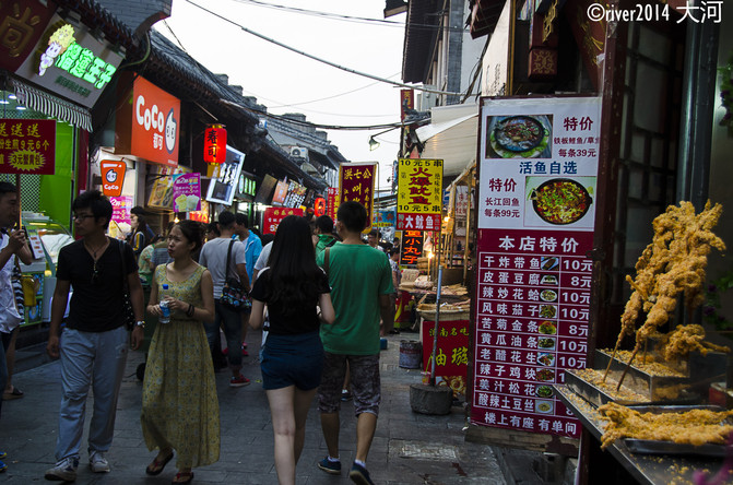 最新食品安全法下的独特小巷美食探索