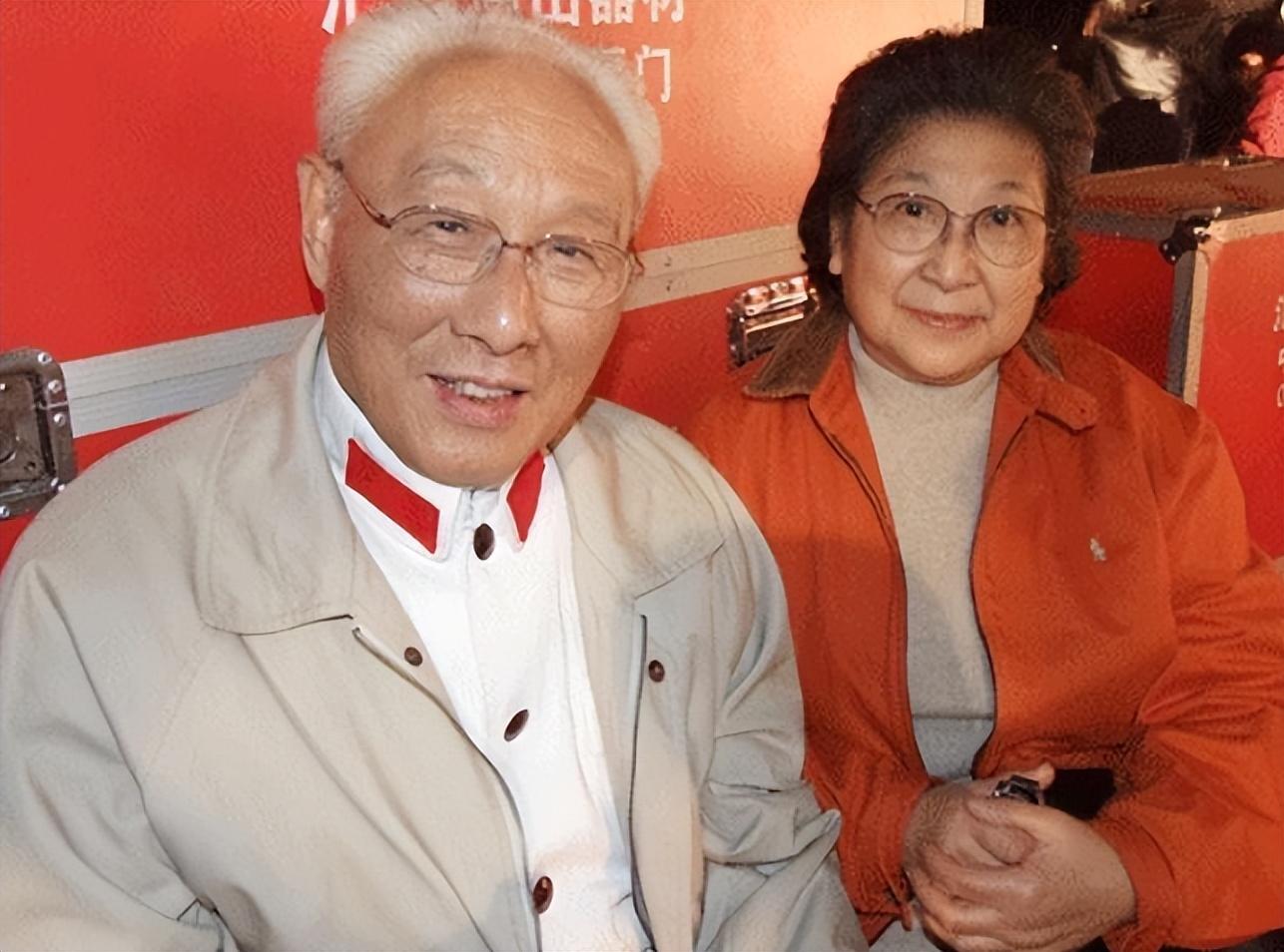 演员仲星火的日常趣事与友情纽带