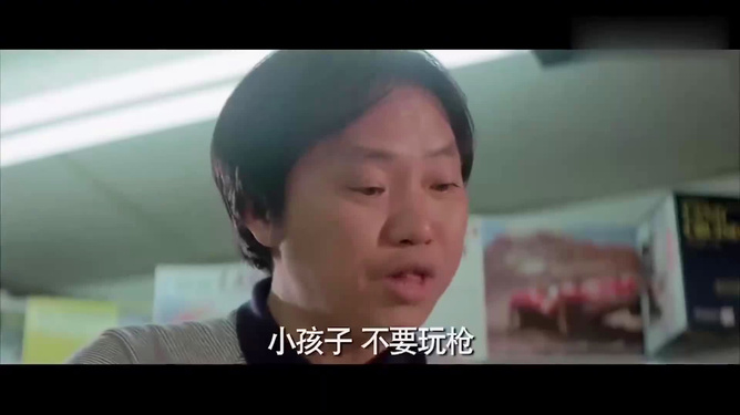 老表发钱寒电影,这部充满笑料的港片,绝对让你笑到肚子疼!