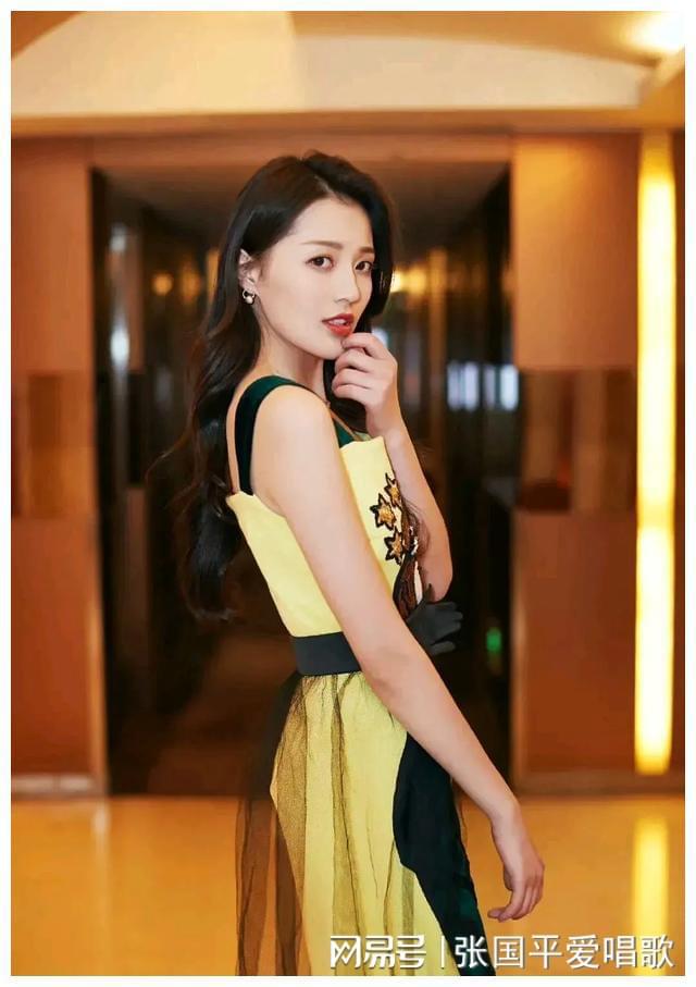 薛微演员,演艺之路的璀璨之星