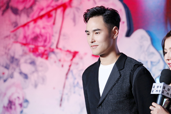 阮经天最新行程,探班偶像的忙碌脚步