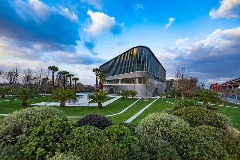 最新88热,高科技产品重塑生活,体验前所未有的未来科技之旅