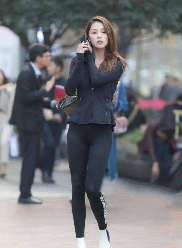 最新女长裤,穿出自信,与时俱进,展现变化的力量