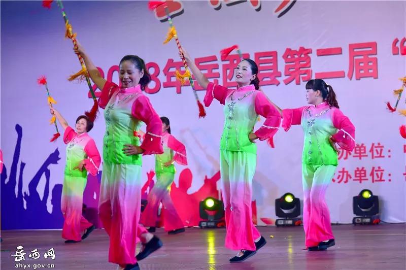 最新广场舞大赛一等奖背后的科技秘密——智能广场舞神器全新上线!